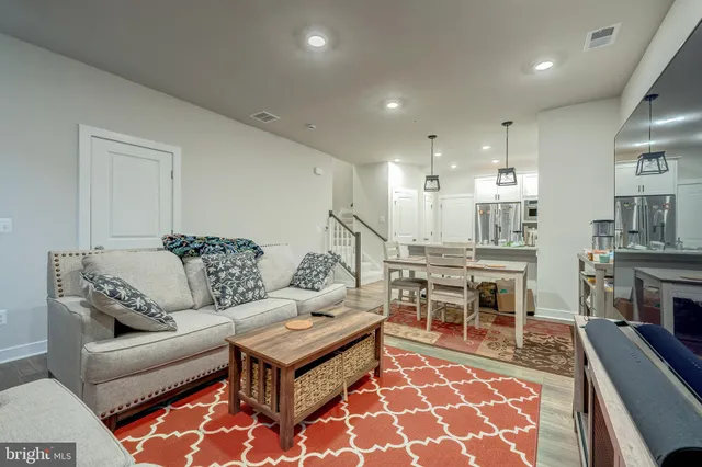 $3,199 | 20803 Wood Quay Drive, Sterling, VA 20166