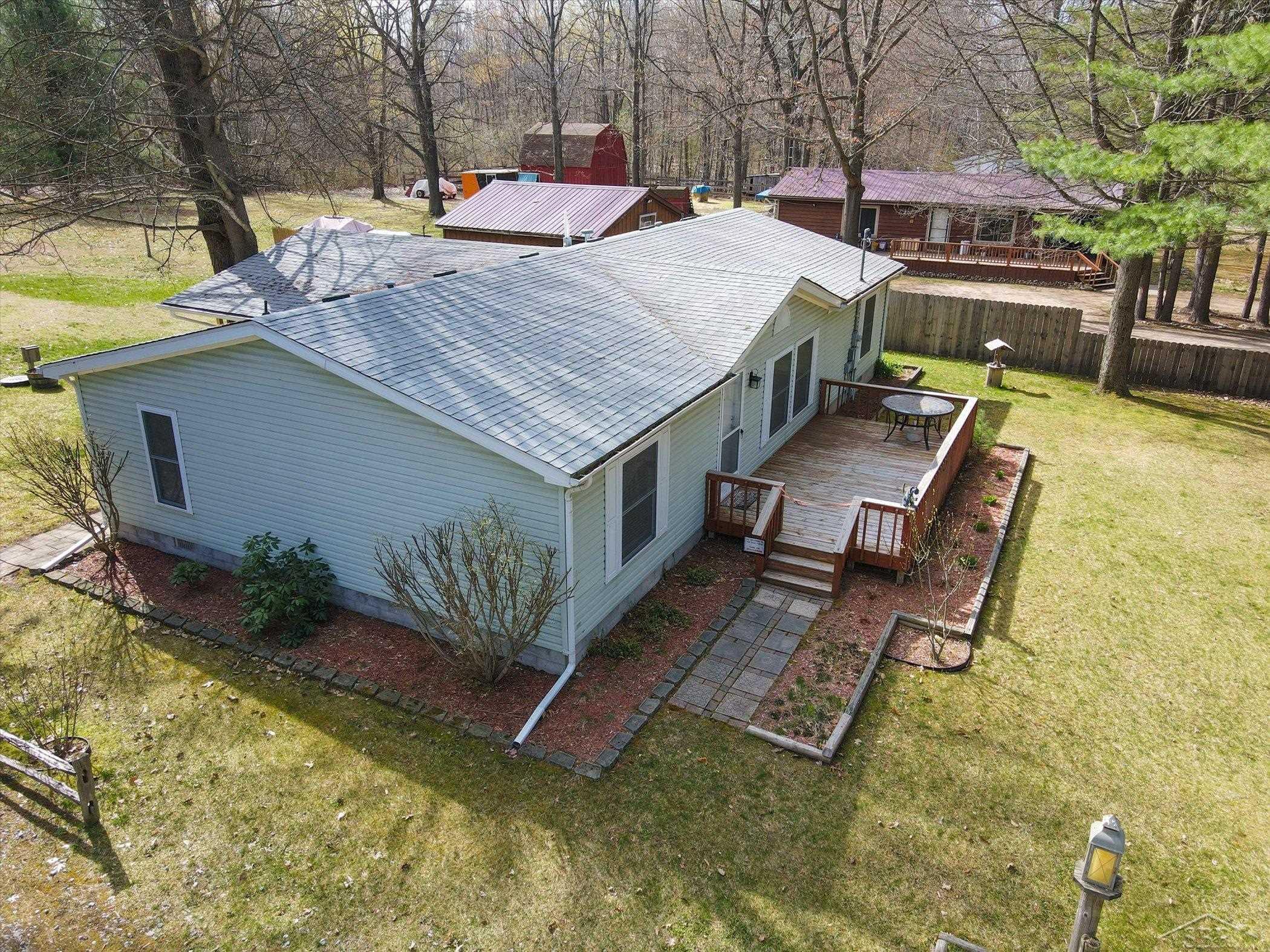 3607 Wieman Road Beaverton, MI 48612 - Photo 53 of 67 50107007-52.JPG