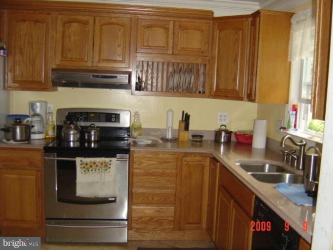 12103 Edgemont Street Silver Spring, MD 20902 - Photo 2 of 12 Kitchen