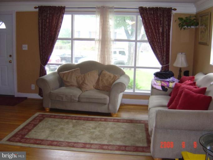 12103 Edgemont Street Silver Spring, MD 20902 - Photo 5 of 12 Living Room