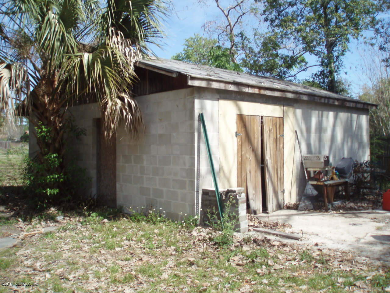 Detached Building