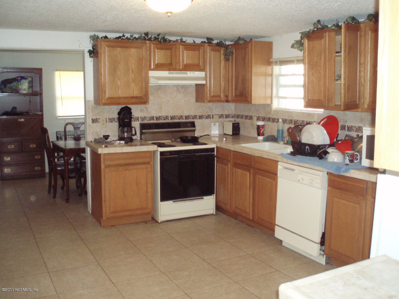 4471 Hood Road Jacksonville, FL 32257 - Photo 8 of 13 Kitchen