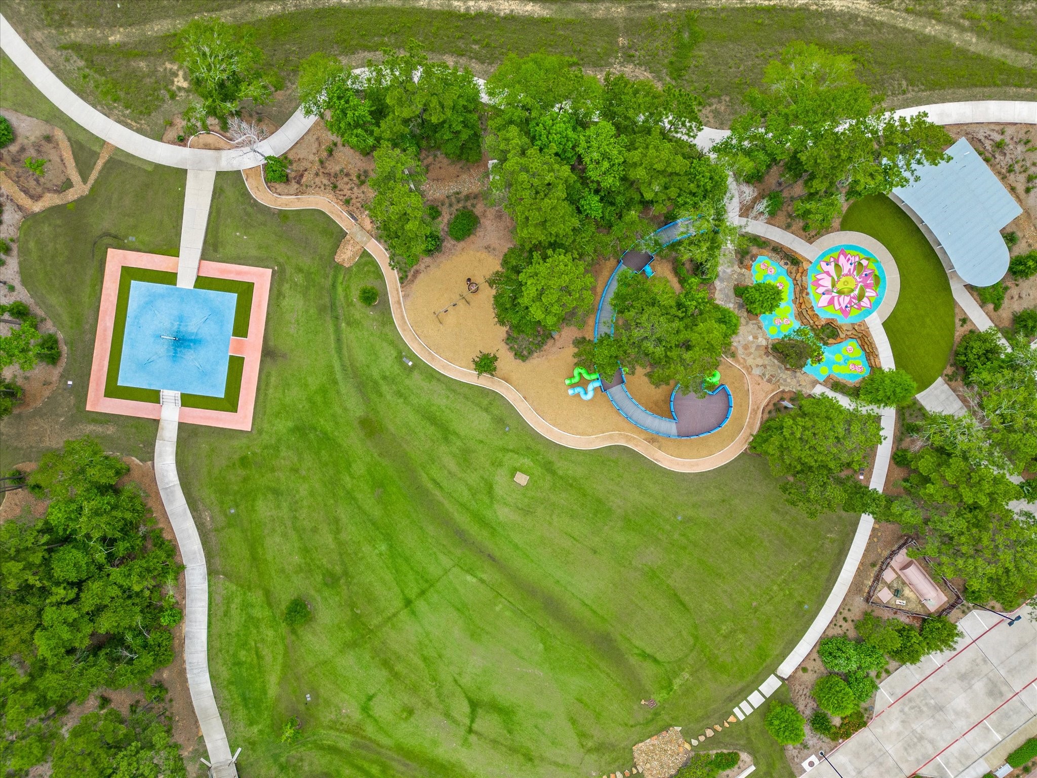 15520 Sunset Maple Court Conroe, TX 77302 - Photo 44 of 46 a view of a swimming pool with a yard