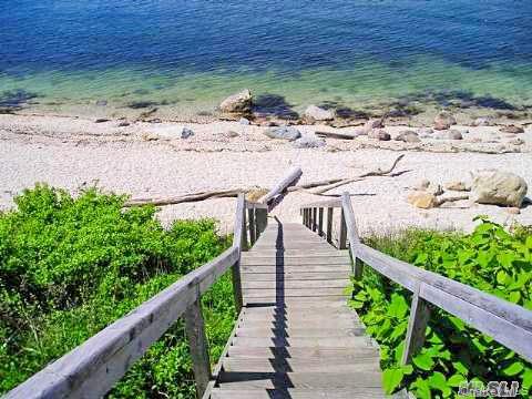 275 Sound Road Greenport, NY 11944 - Photo 5 of 33