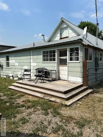 $250,000 | 1213 Main Street, Salmon, ID 83467