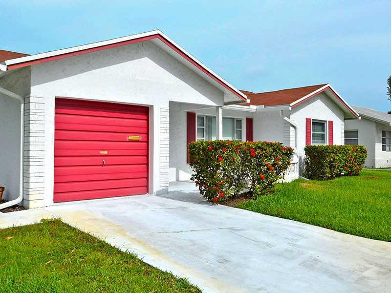 7613 Northwest 67th Avenue Fort Lauderdale, FL 33321 - Photo 16 of 30 Exterior Front