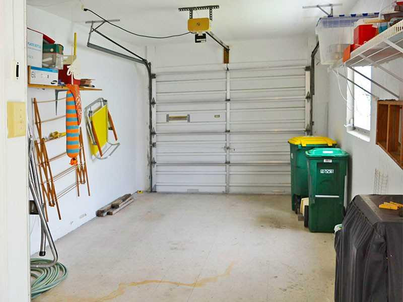 7613 Northwest 67th Avenue Fort Lauderdale, FL 33321 - Photo 22 of 30 Parking Lot/Garage