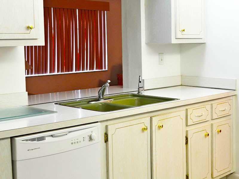 7613 Northwest 67th Avenue Fort Lauderdale, FL 33321 - Photo 30 of 30 Kitchen