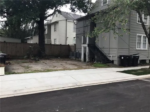 $1,700 | 1031 Leontine Street, Unit A, New Orleans, LA 70115