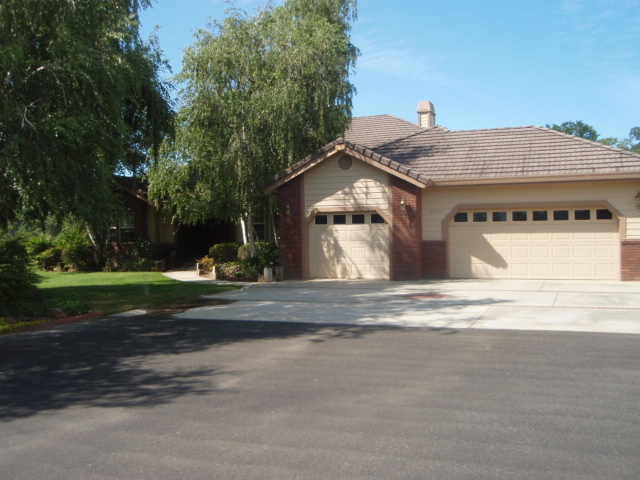 21980 Silver Spur Road Palo Cedro, CA 96073 - Photo 1 of 25 Front of Home