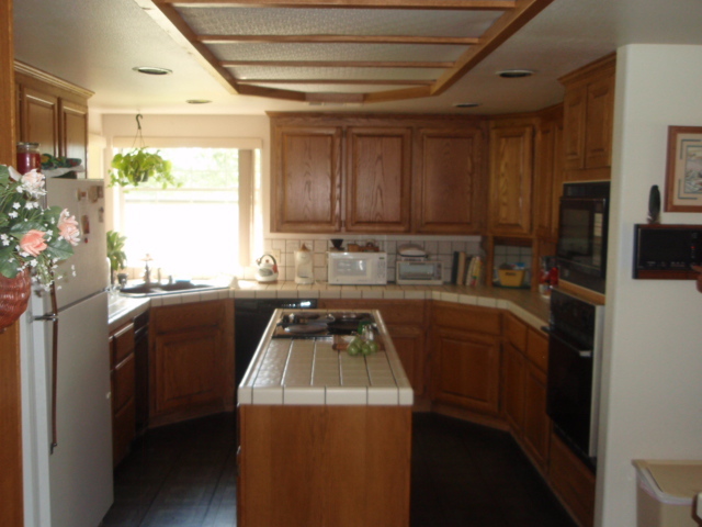 21980 Silver Spur Road Palo Cedro, CA 96073 - Photo 4 of 25 Kitchen