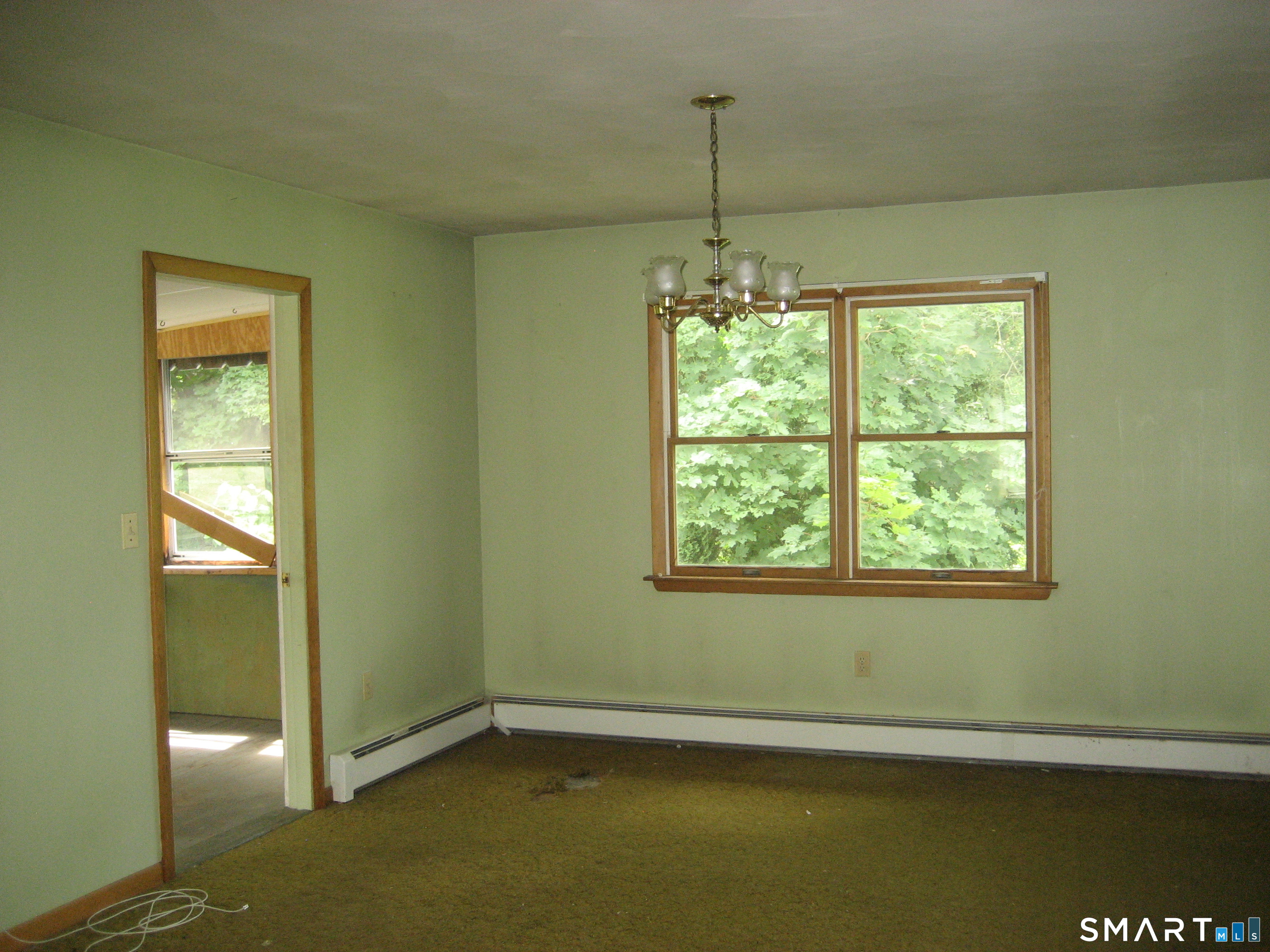 21 Daniel Street Norwich, CT 06360 - Photo 6 of 21