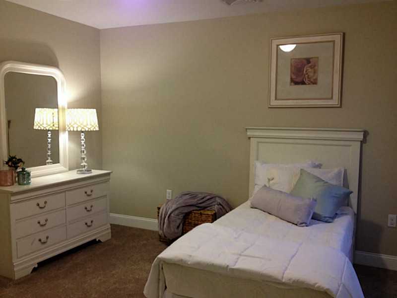 2 Sables Way Lincoln, RI 02865 - Photo 14 of 14 Bedroom.