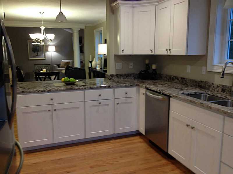 2 Sables Way Lincoln, RI 02865 - Photo 3 of 14 Kitchen.