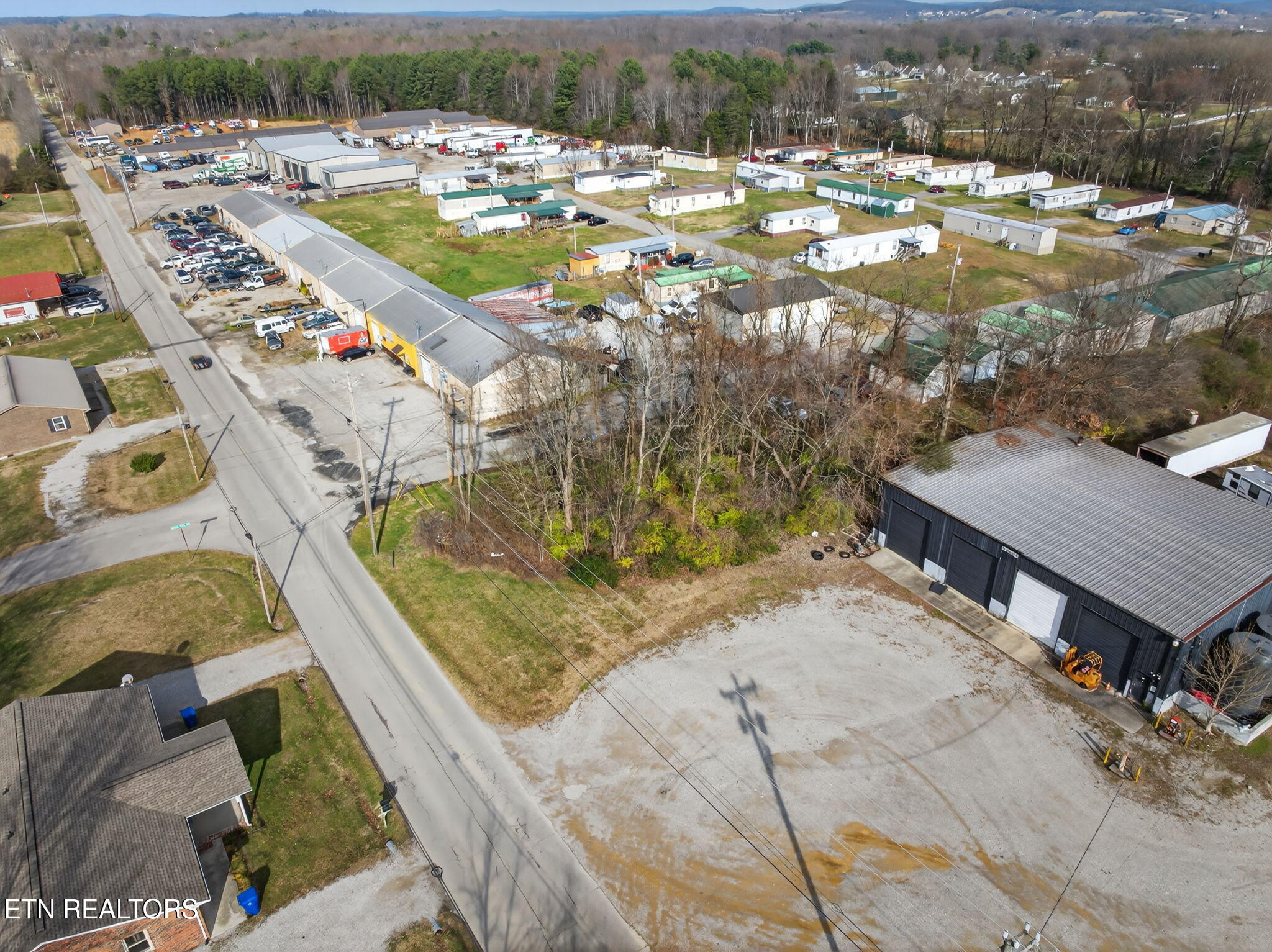 .21-ac Fisk Road Cookeville, TN 38506 - Photo 3 of 7 7-web-or-mls-2355-fisk-rd