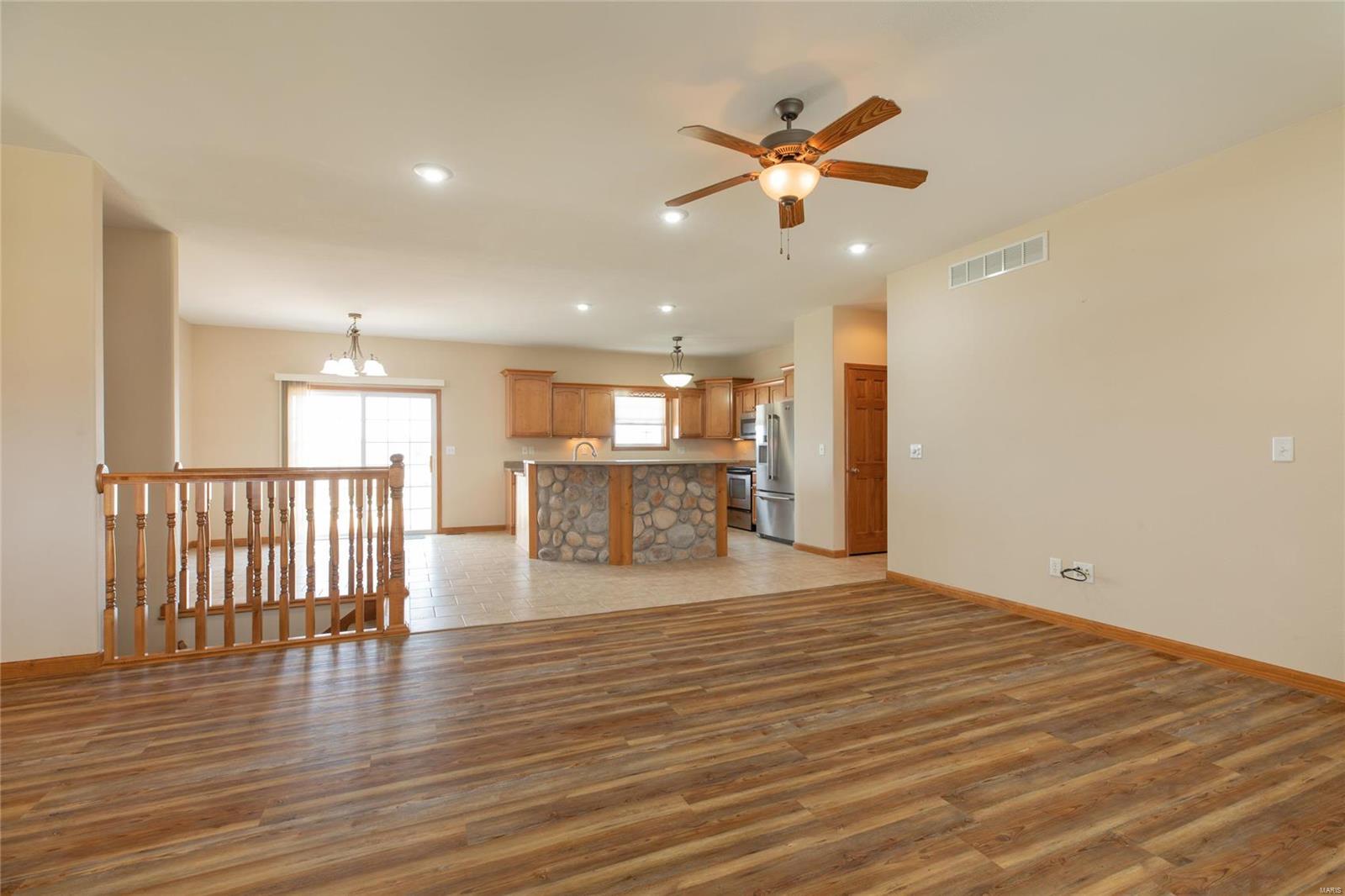 2 Austin Court Brighton, IL 62012 - Photo 21 of 48 Gallery Image 21