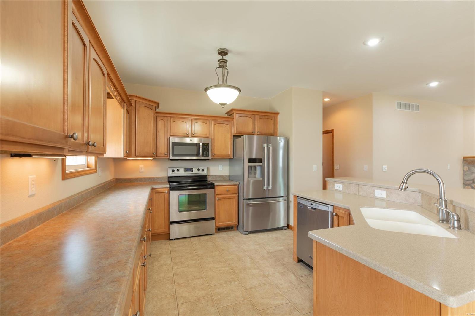 2 Austin Court Brighton, IL 62012 - Photo 24 of 48 Gallery Image 24