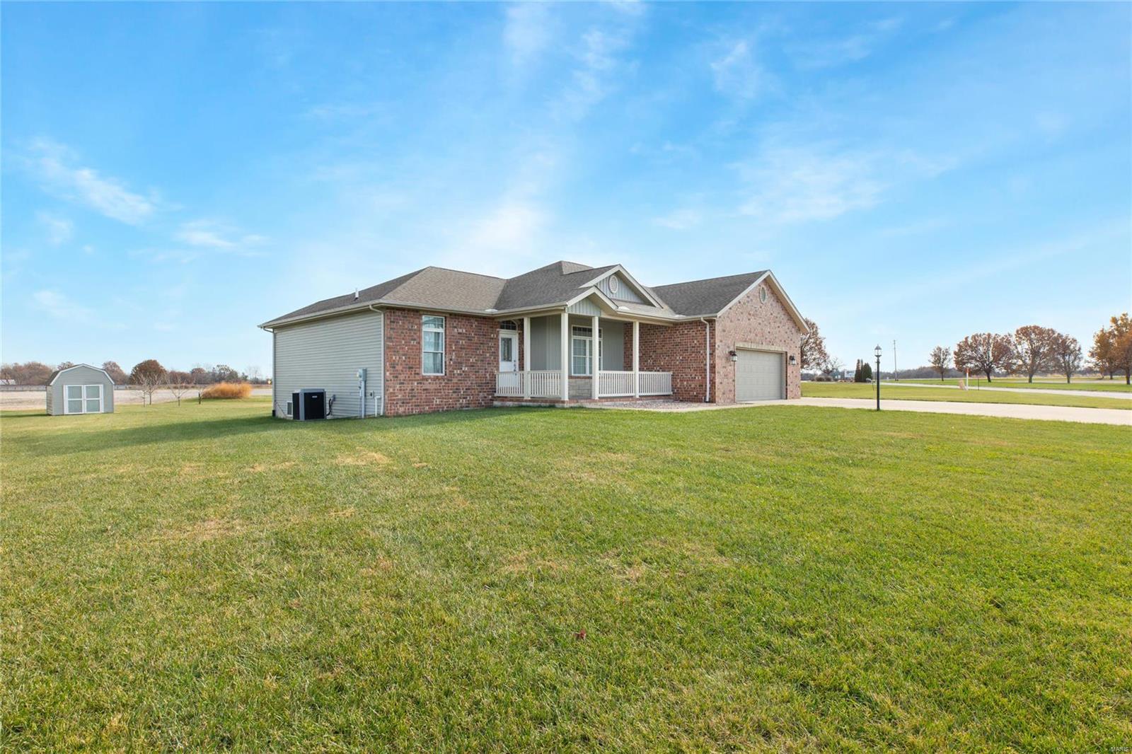 2 Austin Court Brighton, IL 62012 - Photo 4 of 48 Gallery Image 4