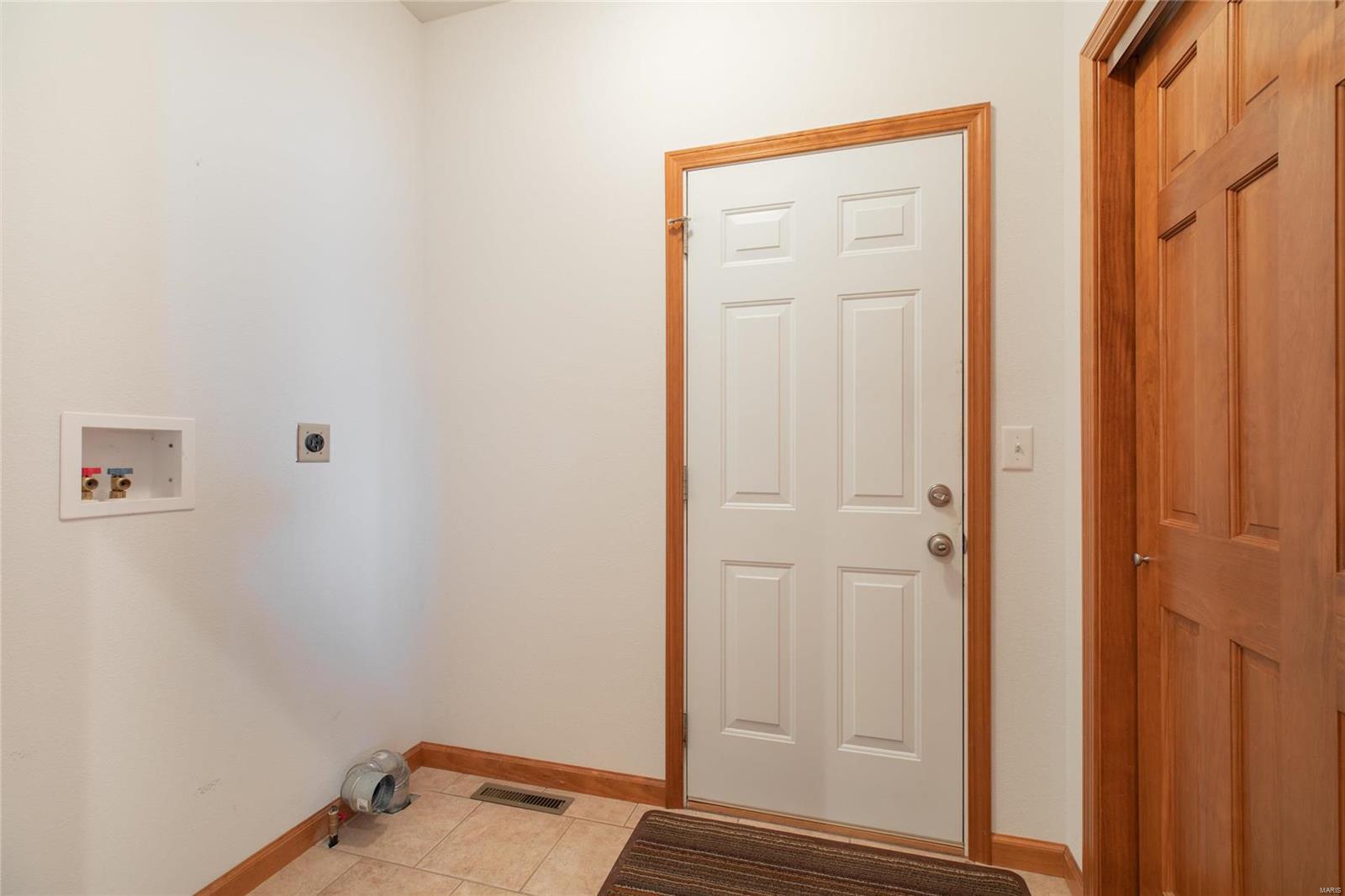 2 Austin Court Brighton, IL 62012 - Photo 41 of 48 Gallery Image 41