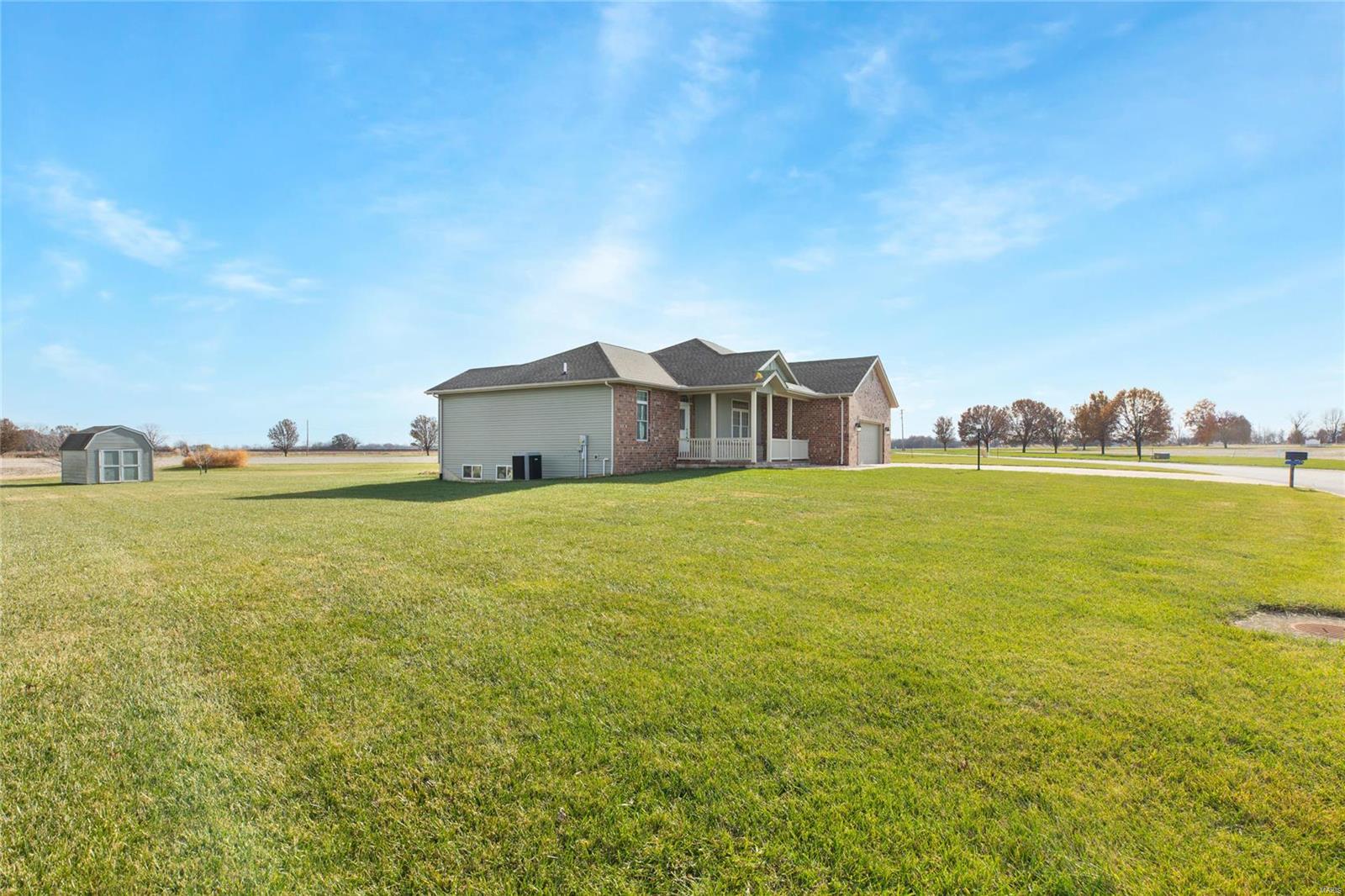 2 Austin Court Brighton, IL 62012 - Photo 9 of 48 Gallery Image 9