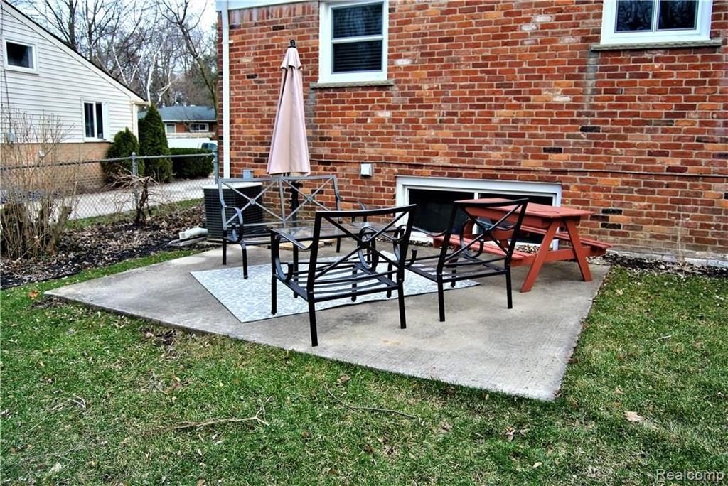 1257 Maple Drive Rochester, MI 48307 - Photo 6 of 23