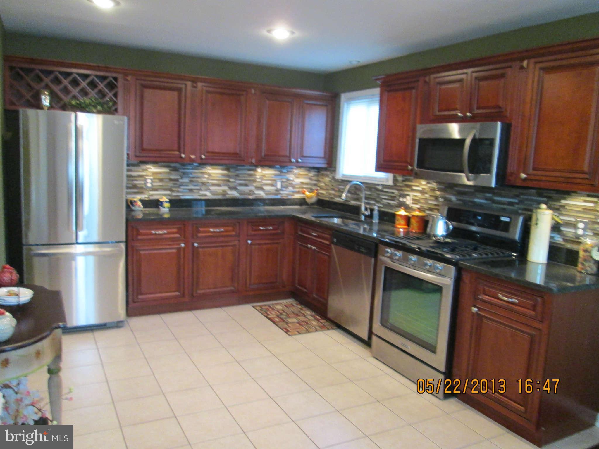 4302 Shell Street Capitol Heights, MD 20743 - Photo 4 of 20 Kitchen
