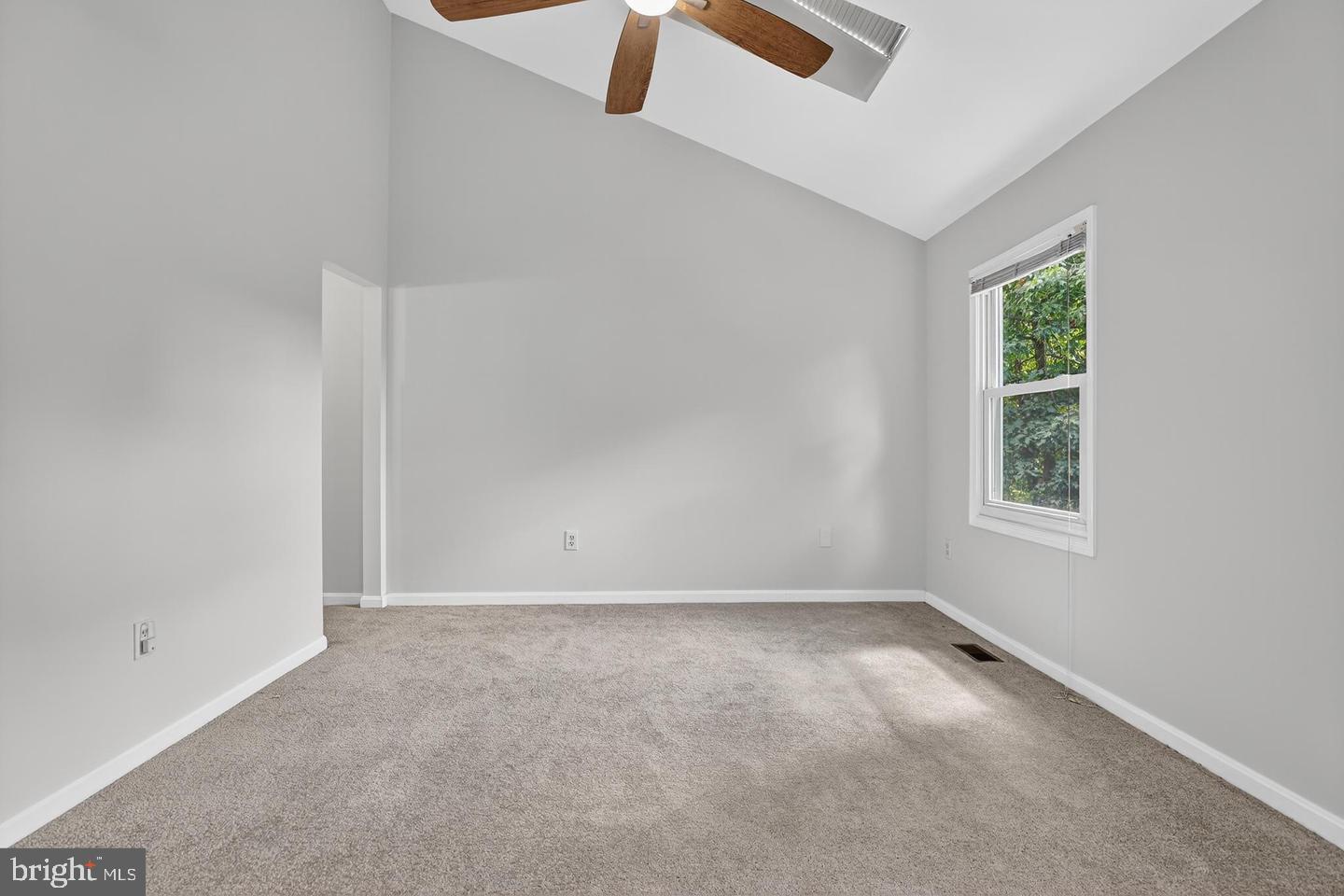 23 Janwall Court Annapolis, MD 21403 - Photo 11 of 28 an empty room with a window