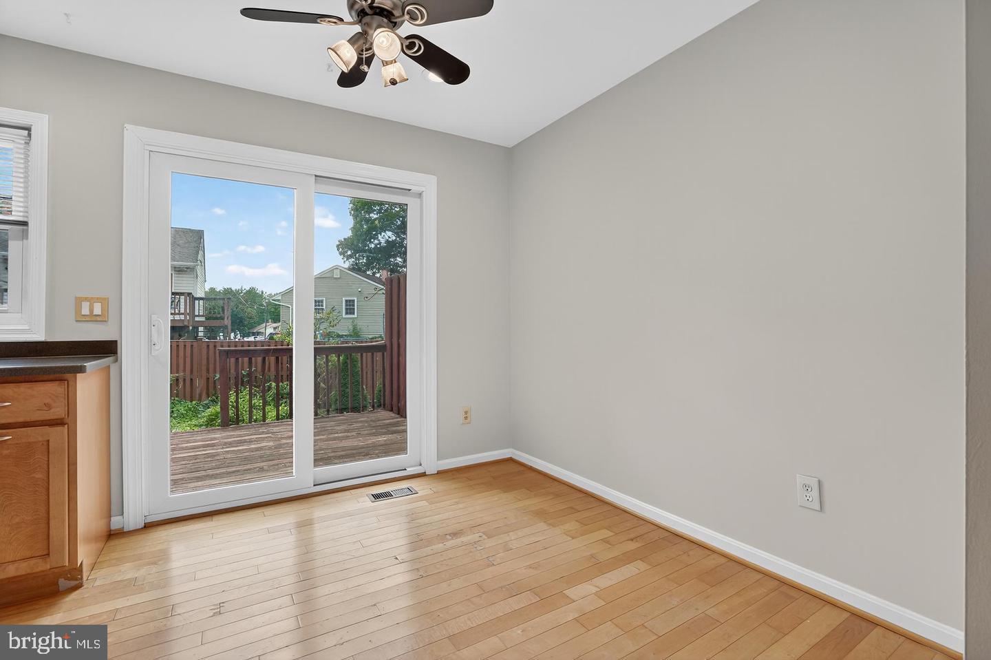 23 Janwall Court Annapolis, MD 21403 - Photo 3 of 28 a view of an empty room with a window