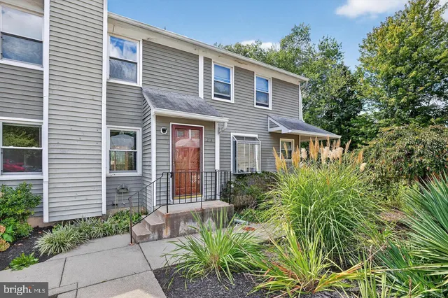 $2,600 | 23 Janwall Court, Annapolis, MD 21403