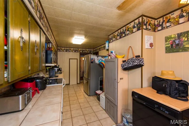 $109,900 | 1046 Gravois Road, St. Clair, MO 63077