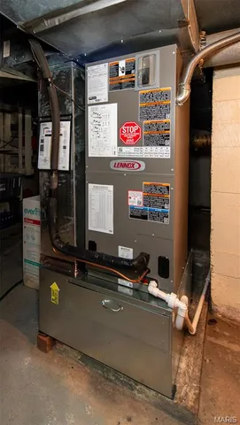 $109,900 | 1046 Gravois Road, St. Clair, MO 63077