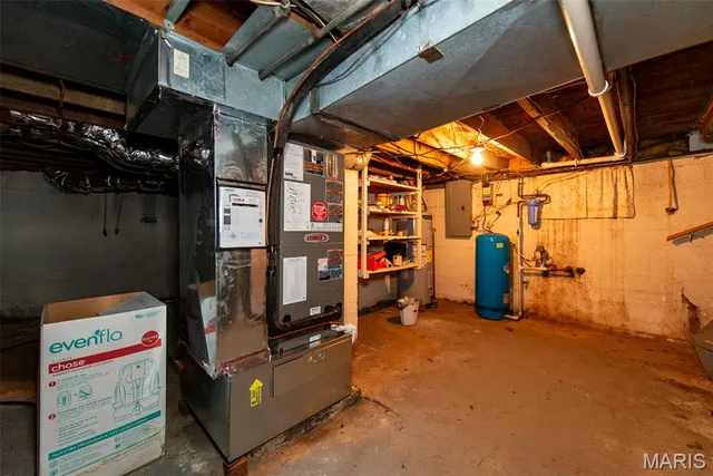 $109,900 | 1046 Gravois Road, St. Clair, MO 63077