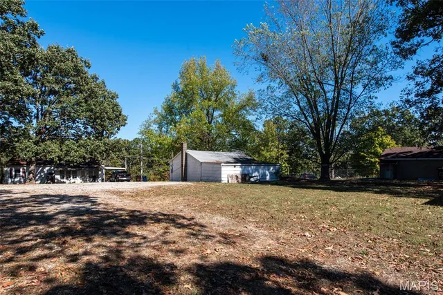 $109,900 | 1046 Gravois Road, St. Clair, MO 63077