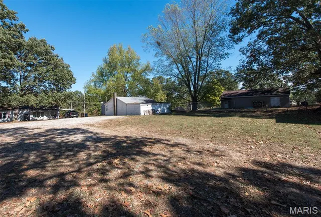 $109,900 | 1046 Gravois Road, St. Clair, MO 63077