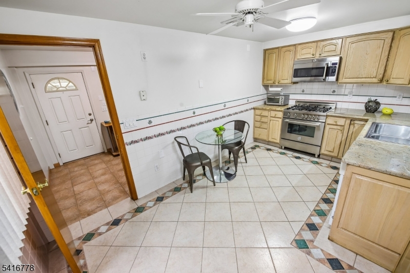 63 Waydell Street Newark, NJ 07105 - Photo 25 of 48