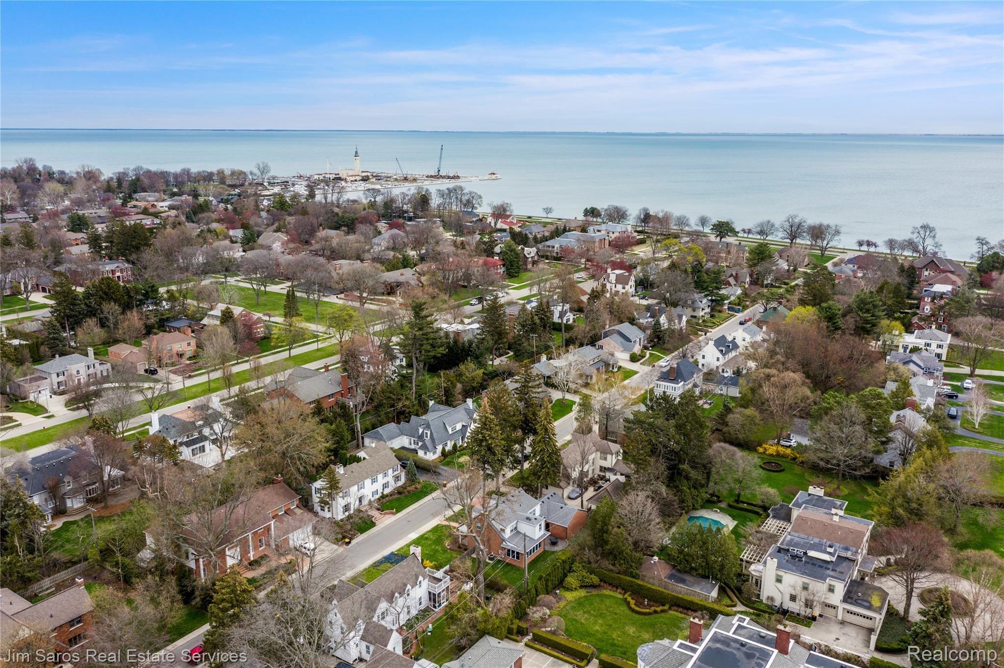 61 Colonial Road Grosse Pointe, MI 48236 - Photo 8 of 47 61 Colonial Rd Grosse Pointe Shores - DRONE PHOTOS0003.jpg