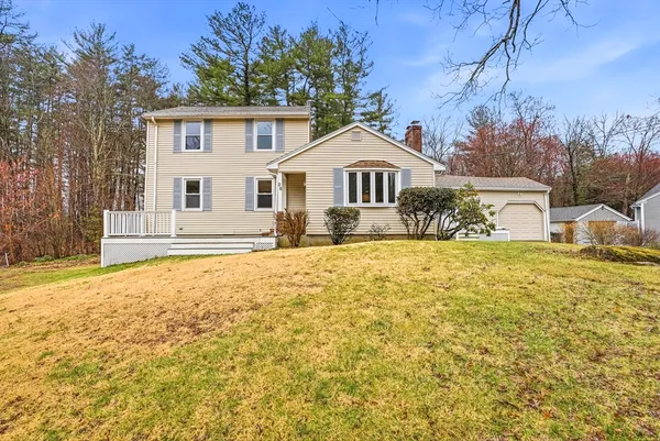 $489,000 | 35 Brooks Street, Upton, MA 01568