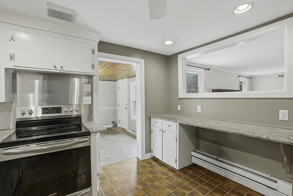 35 Brooks Street Upton, MA 01568 - Photo 14 of 22