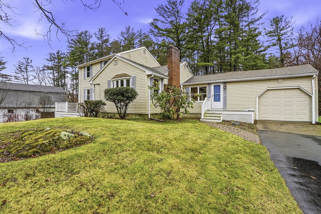 35 Brooks Street Upton, MA 01568 - Photo 2 of 22