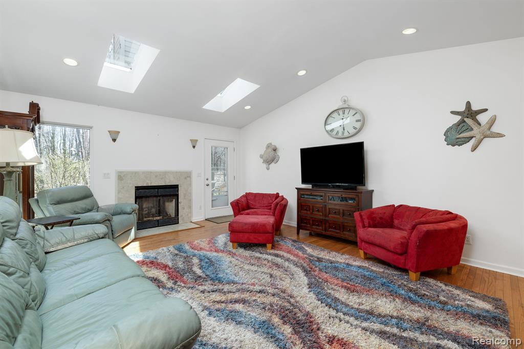 7312 Linden Road Fenton, MI 48430 - Photo 17 of 65