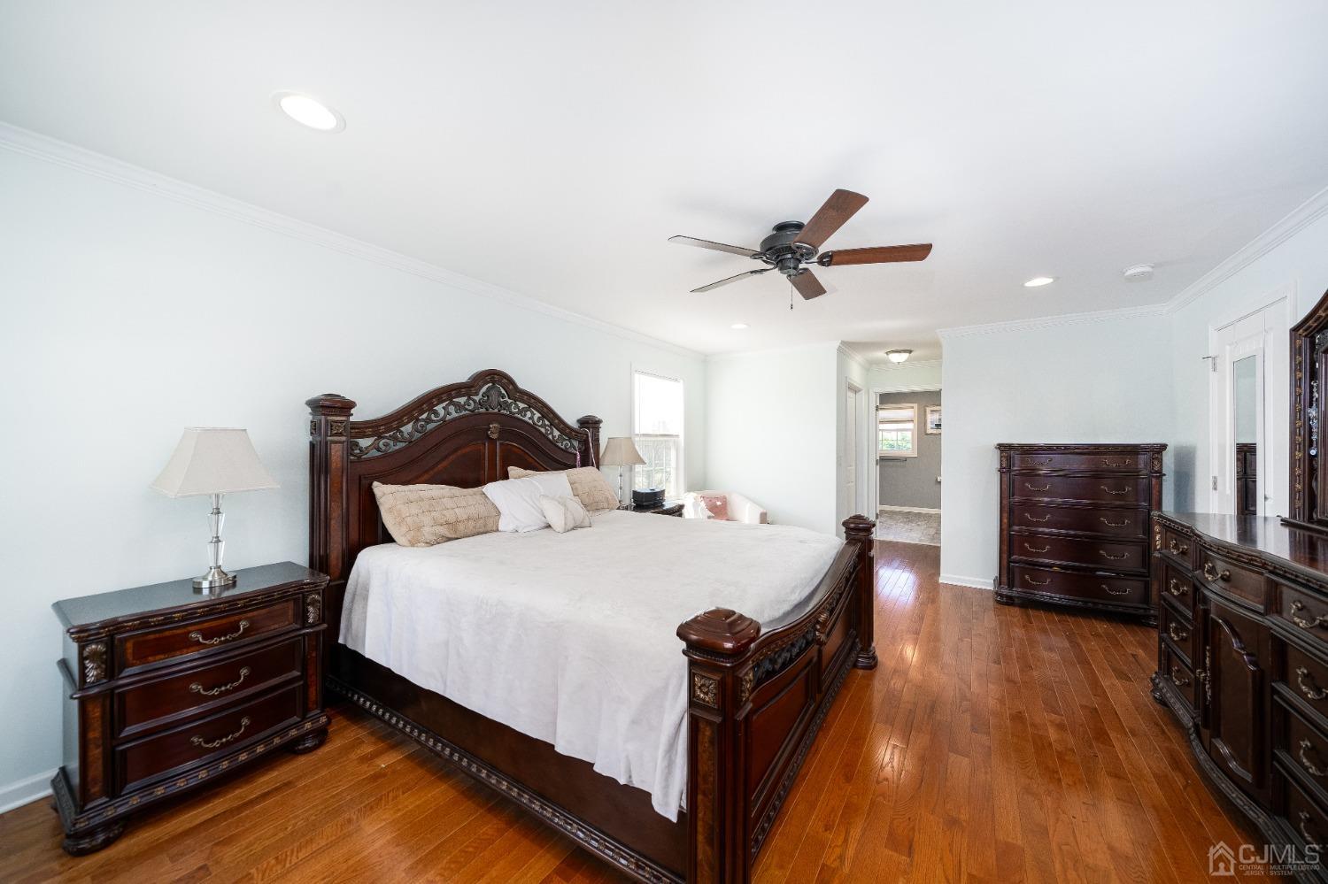5 Glen Gary Road Middlesex, NJ 08846 - Photo 21 of 37 a bed room with a bed and a television