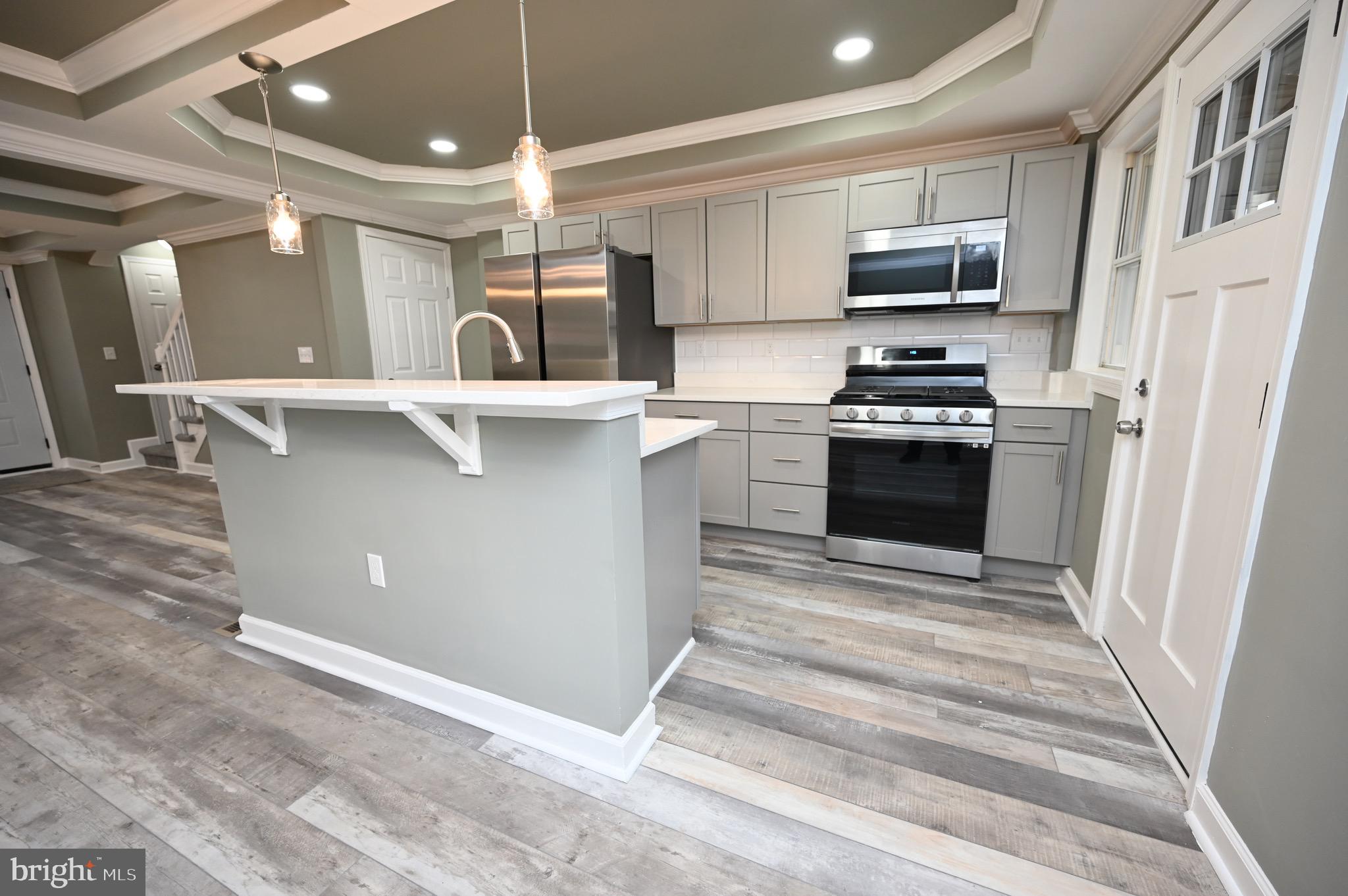 1018 Wicklow Road Baltimore, MD 21229 - Photo 1 of 38