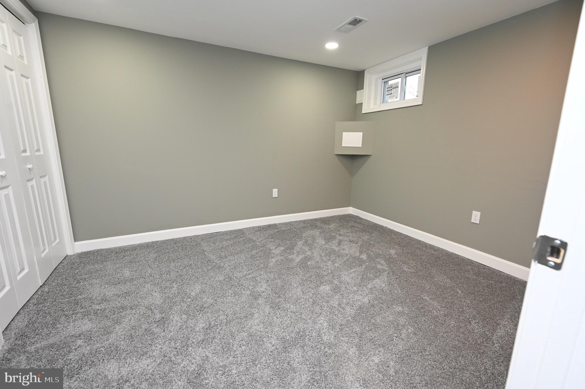 1018 Wicklow Road Baltimore, MD 21229 - Photo 17 of 38