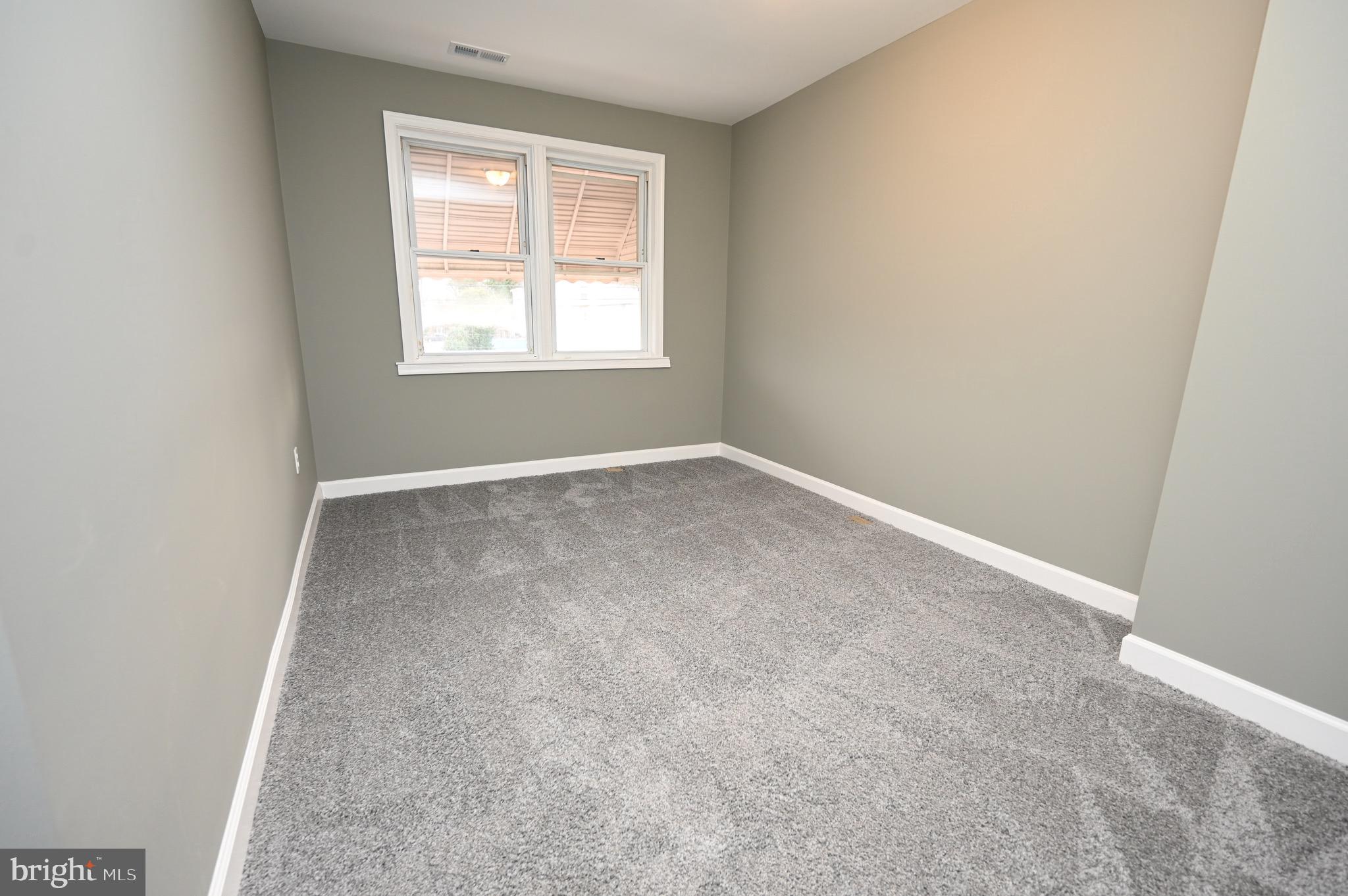 1018 Wicklow Road Baltimore, MD 21229 - Photo 24 of 38