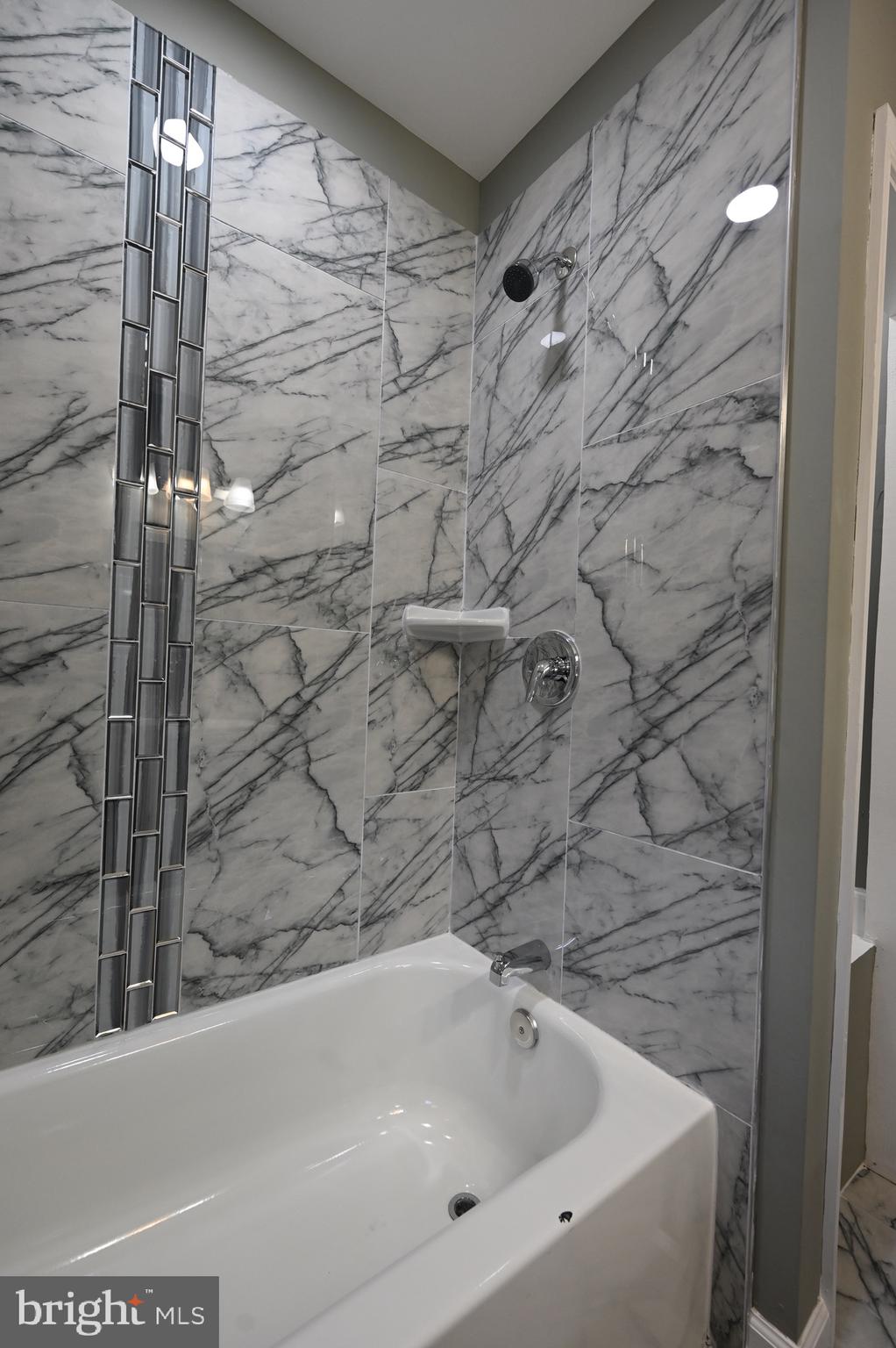 1018 Wicklow Road Baltimore, MD 21229 - Photo 27 of 38