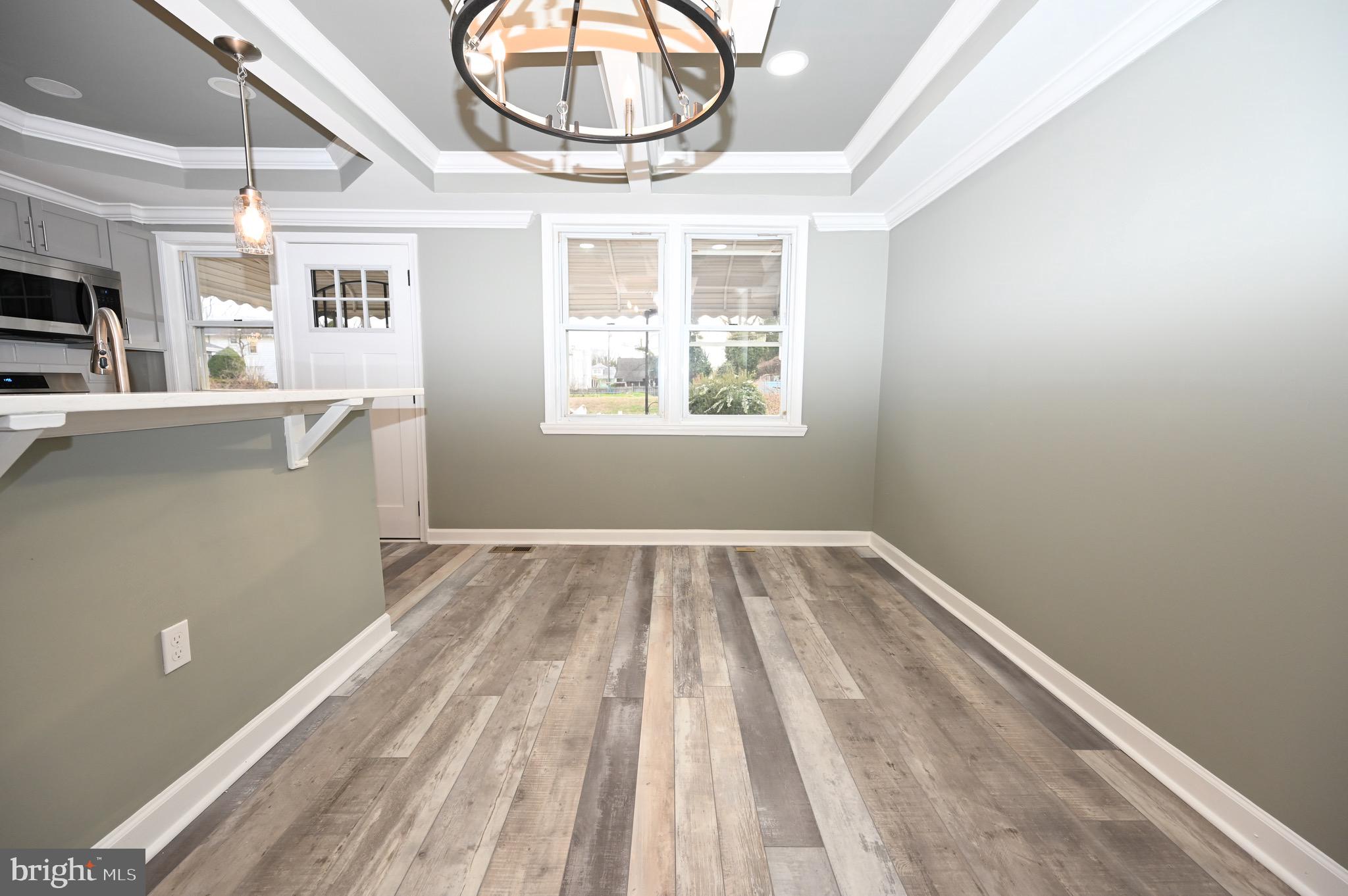 1018 Wicklow Road Baltimore, MD 21229 - Photo 9 of 38