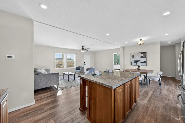 $649,900 | 1203 Locker Avenue, Parma, ID 83660