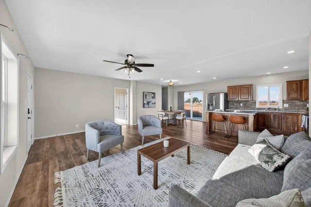 $649,900 | 1203 Locker Avenue, Parma, ID 83660