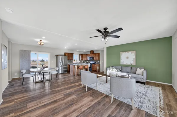 $644,900 | 1203 Locker Avenue, Parma, ID 83660