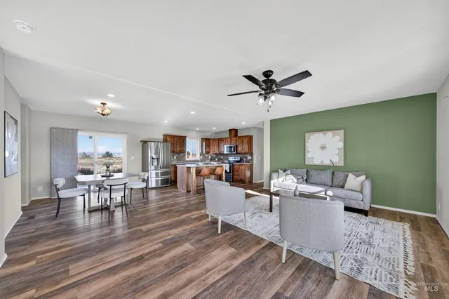 $649,900 | 1203 Locker Avenue, Parma, ID 83660